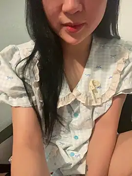 Snapshot of hotgirl-sexy chatting on April 20, 3:04 pm hotgirl-sexy online show from April 20, 3:04 pm
