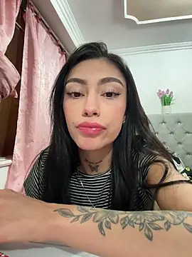 Bonny Eva online show from April 12, 1:43 am