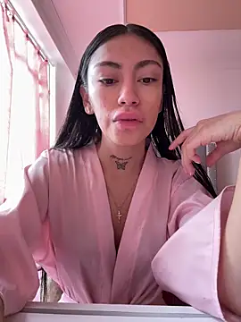 Bonny Eva online show from April 13, 3:17 pm