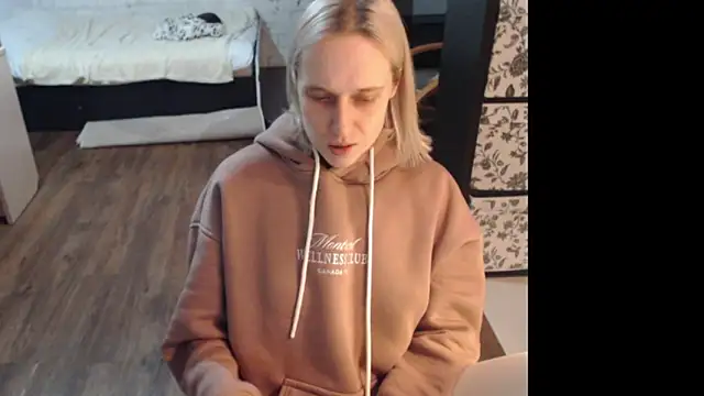 Snapshot of Your_guilty_pleasure1 chatting on February 22, 3:21 pm Your guilty pleasure1 online show from February 22, 3:21 pm