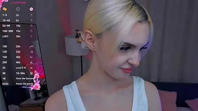 PatricePerlow online show from April 4, 7:44 pm