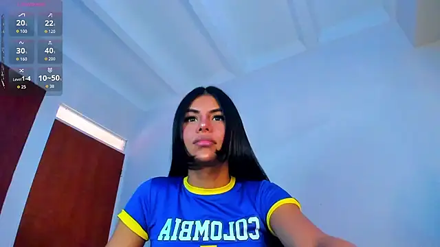 Snapshot of Salolatina chatting on July 3, 9:32 pm Salolatina online show from July 3, 9:32 pm