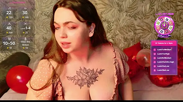 Snapshot of AliraX chatting on February 14, 8:27 pm AliraX online show from February 14, 8:27 pm