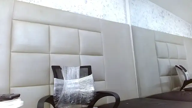 Snapshot of TonnyMarck chatting on February 26, 2:43 am TonnyMarck online show from February 26, 2:43 am