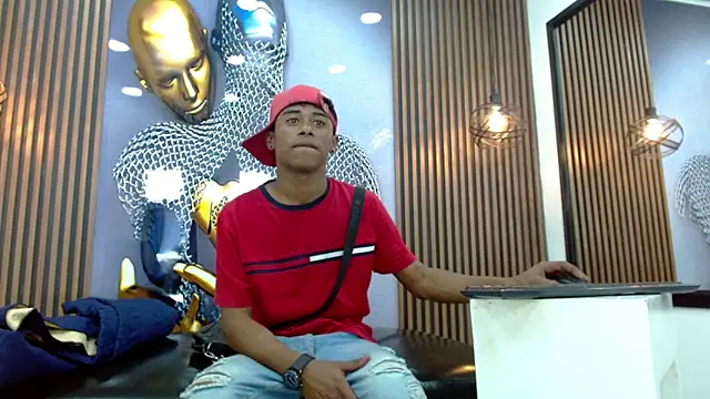 Snapshot of TonnyMarck chatting on February 28, 4:30 pm TonnyMarck online show from February 28, 4:30 pm