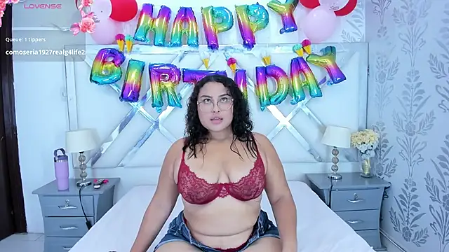 Snapshot of yaragarcia chatting on February 17, 3:47 am yaragarcia online show from February 17, 3:47 am