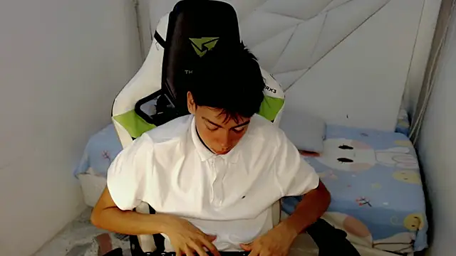 Liarr  online show from February 21, 8:10 pm