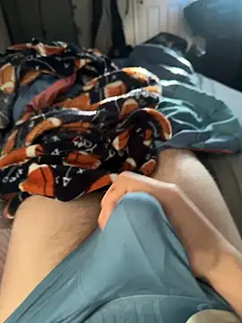 Snapshot of daddy6inch26 chatting on February 7, 1:04 pm daddy6inch26 online show from February 7, 1:04 pm