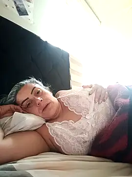 Snapshot of maynor_1998 chatting on February 28, 2:18 pm maynor 1998 online show from February 28, 2:18 pm