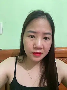 Snapshot of Baby-sexy69 chatting on May 31, 5:15 am Baby-sexy69 online show from May 31, 5:15 am