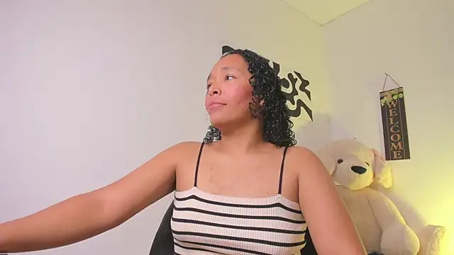 Nia13 online show from February 26, 1:04 am