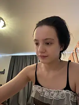 MiaTee online show from February 11, 4:50 am