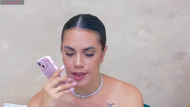 Snapshot of AndiVasquez chatting on May 19, 11:27 am AndiVasquez online show from May 19, 11:27 am