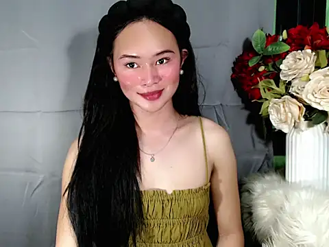 Snapshot of Sinfulrose_ chatting on June 15, 3:31 am Sinfulrose online show from June 15, 3:31 am
