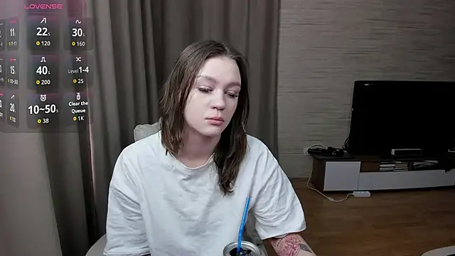 CarmenHill online show from February 15, 4:31 am