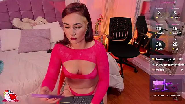 Kylie Gomez online show from February 10, 11:47 am