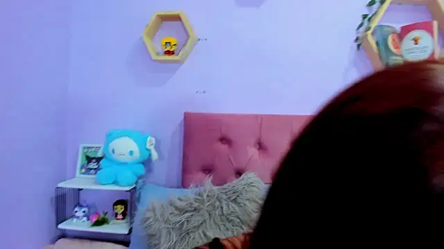 Kylie Gomez online show from March 17, 3:44 am