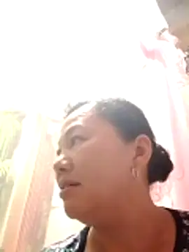 Snapshot of Cold-girlr12 chatting on May 18, 2:51 am Cold-girlr12 online show from May 18, 2:51 am