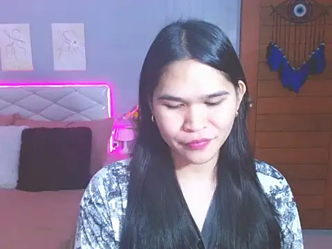 alianabrooks online show from February 1, 12:26 pm