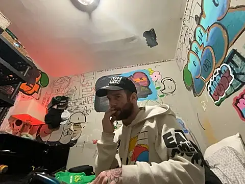 Snapshot of gothboiplzty chatting on February 6, 11:57 am gothboiplzty online show from February 6, 11:57 am