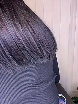 cristal  violetaa online show from February 4, 2:50 am