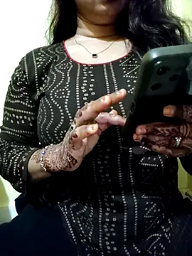 Snapshot of PARI51 chatting on February 22, 8:51 pm PARI51 online show from February 22, 8:51 pm