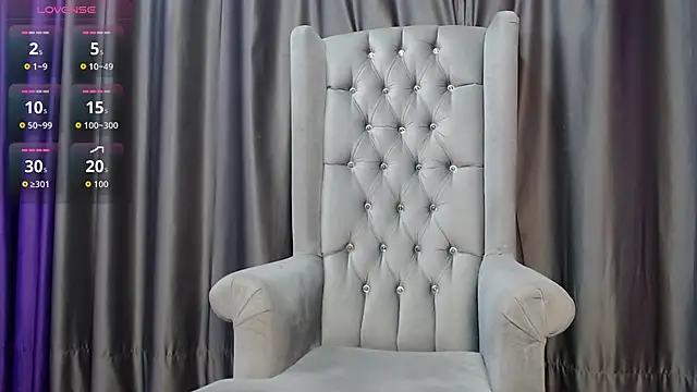 Snapshot of Ellie_Dollie chatting on June 11, 2:33 am Ellie Dollie online show from June 11, 2:33 am