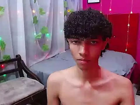 bigcock twinks online show from February 21, 4:57 am