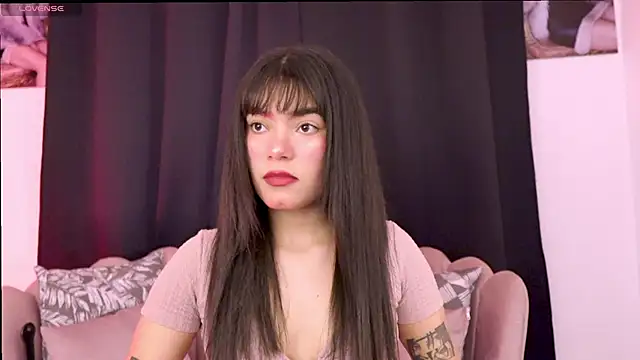 dakotacollins  online show from March 14, 1:44 am