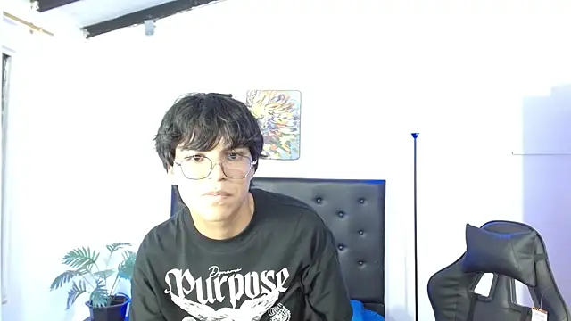 Snapshot of Maecum18 chatting on February 6, 10:02 pm Maecum18 online show from February 6, 10:02 pm