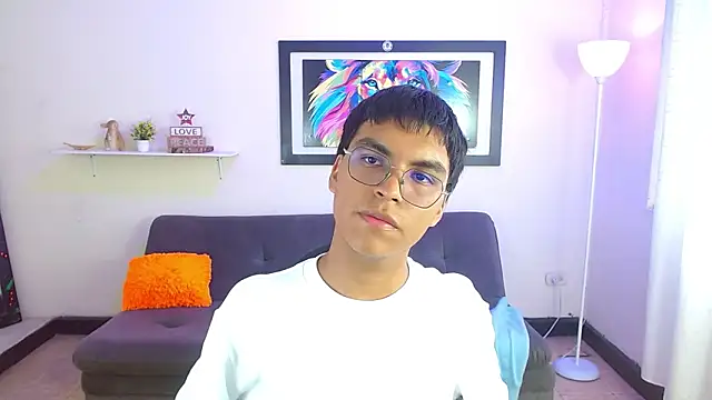 Maecum18 online show from March 28, 9:36 pm