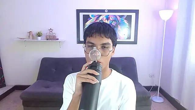 Maecum18 online show from April 11, 8:57 pm