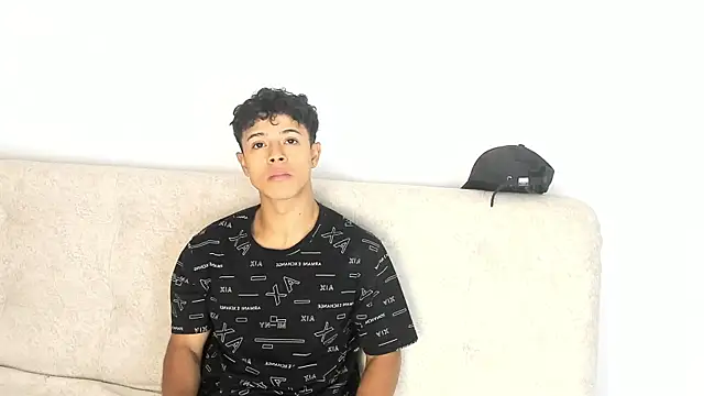 Snapshot of _Alex_Colton chatting on February 15, 3:03 am Alex Colton online show from February 15, 3:03 am