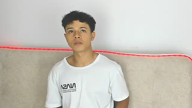  Alex Colton online show from March 13, 10:05 pm