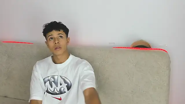  Alex Colton online show from April 13, 10:04 pm