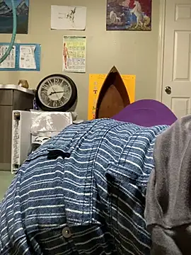 NatalieGainer goodies online show from April 18, 1:09 am