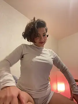 eva luz online show from February 23, 10:40 pm