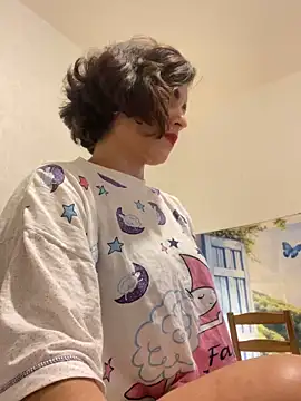 eva luz online show from April 7, 8:20 pm