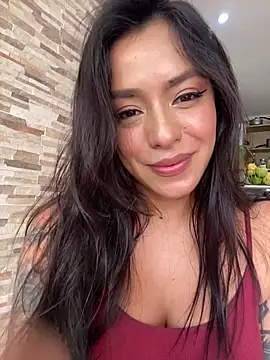 Snapshot of foxxy_lover chatting on February 6, 7:28 pm foxxy lover online show from February 6, 7:28 pm