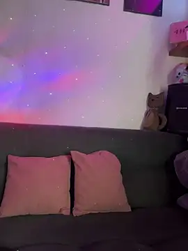 Snapshot of violettahotass chatting on March 3, 3:29 pm violettahotass online show from March 3, 3:29 pm