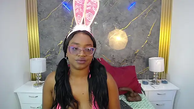 Snapshot of JORDAN_MOOR chatting on April 1, 1:41 pm JORDAN MOOR online show from April 1, 1:41 pm