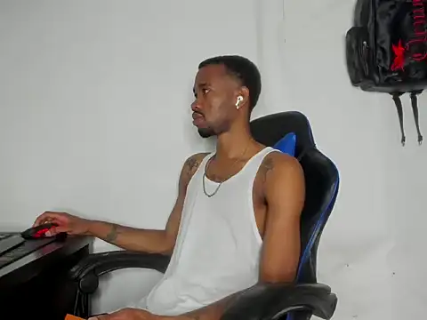 Snapshot of Kofi_exotic_2 chatting on May 23, 10:14 pm Kofi exotic 2 online show from May 23, 10:14 pm