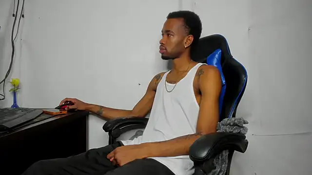 Snapshot of Kofi_exotic_2 chatting on June 26, 12:26 am Kofi exotic 2 online show from June 26, 12:26 am