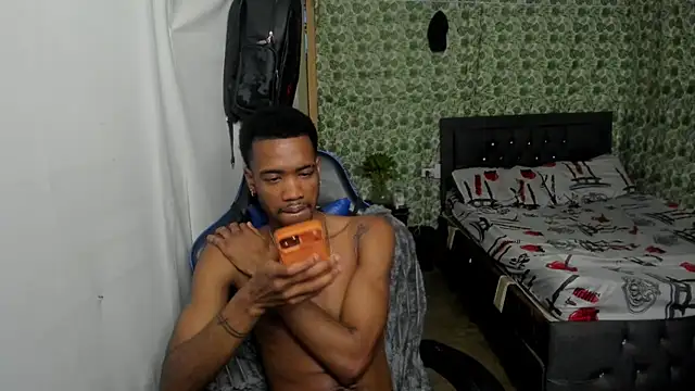 Snapshot of Kofi_exotic_2 chatting on July 2, 3:23 am Kofi exotic 2 online show from July 2, 3:23 am