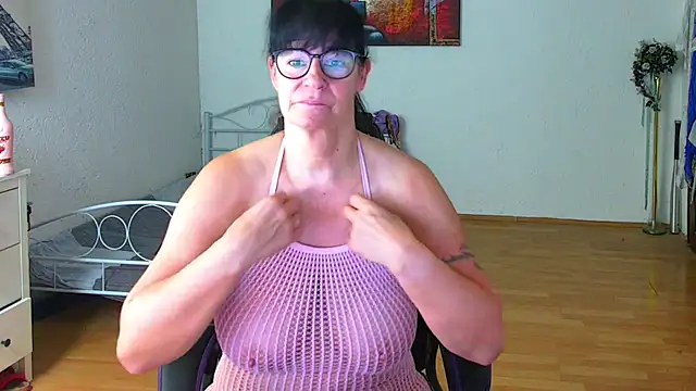 Sylly online show from April 4, 6:55 am