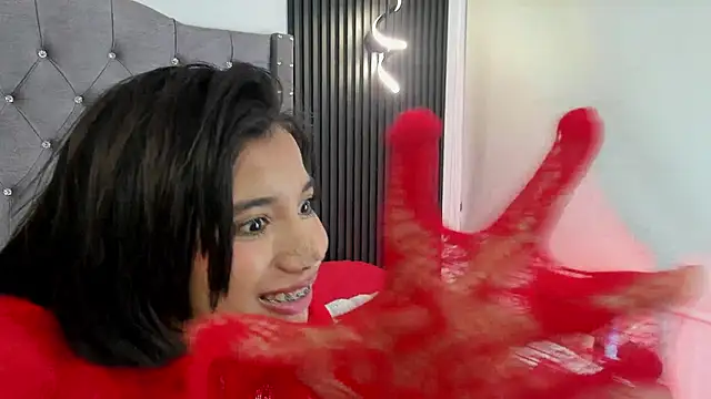 Emily bruss online show from March 8, 3:32 am