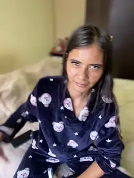 Snapshot of Esperanza_GS chatting on June 11, 1:31 pm Esperanza GS online show from June 11, 1:31 pm