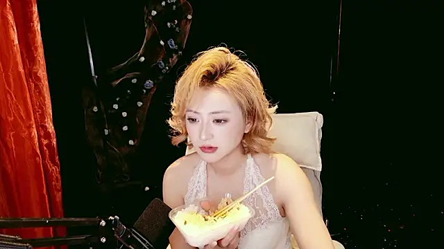 Lady-Mia777 online show from March 5, 5:14 am