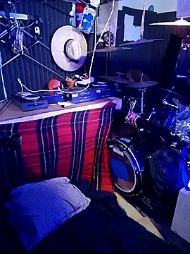 Snapshot of AllucyLu chatting on March 2, 5:08 am AllucyLu online show from March 2, 5:08 am