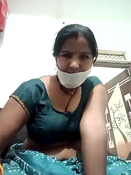 Snapshot of punamji_sexe chatting on April 6, 4:52 pm punamji sexe online show from April 6, 4:52 pm